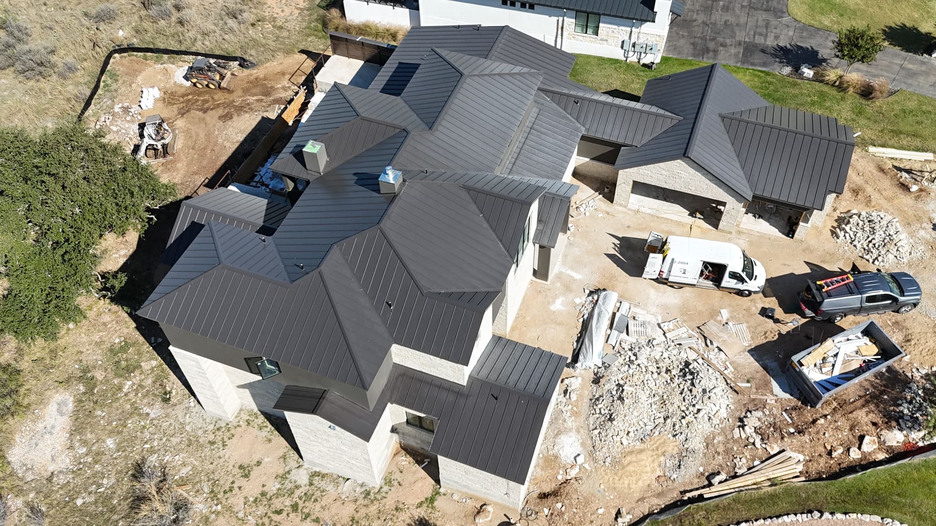 Gallery photos for Stunning Standing Seam Roof Installation in Horseshoe Bay: Image #1