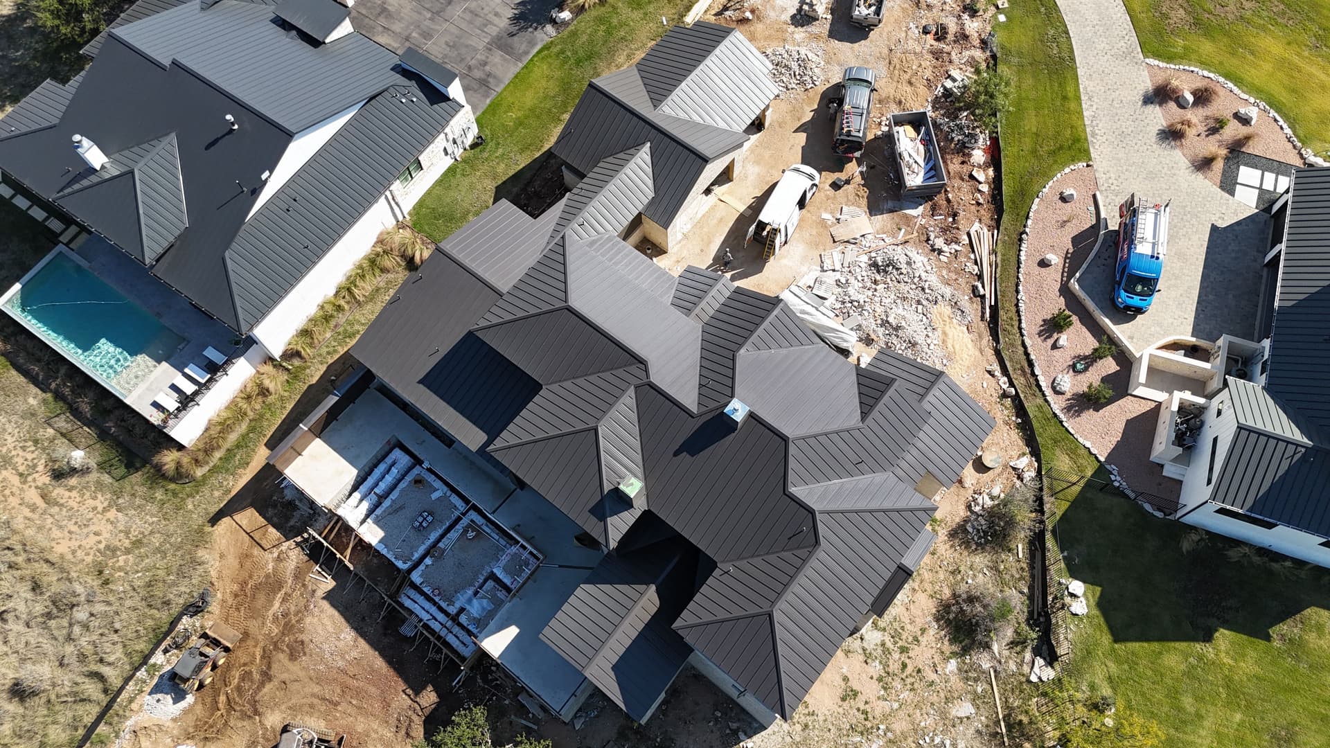 Stunning Standing Seam Roof Installation in Horseshoe Bay