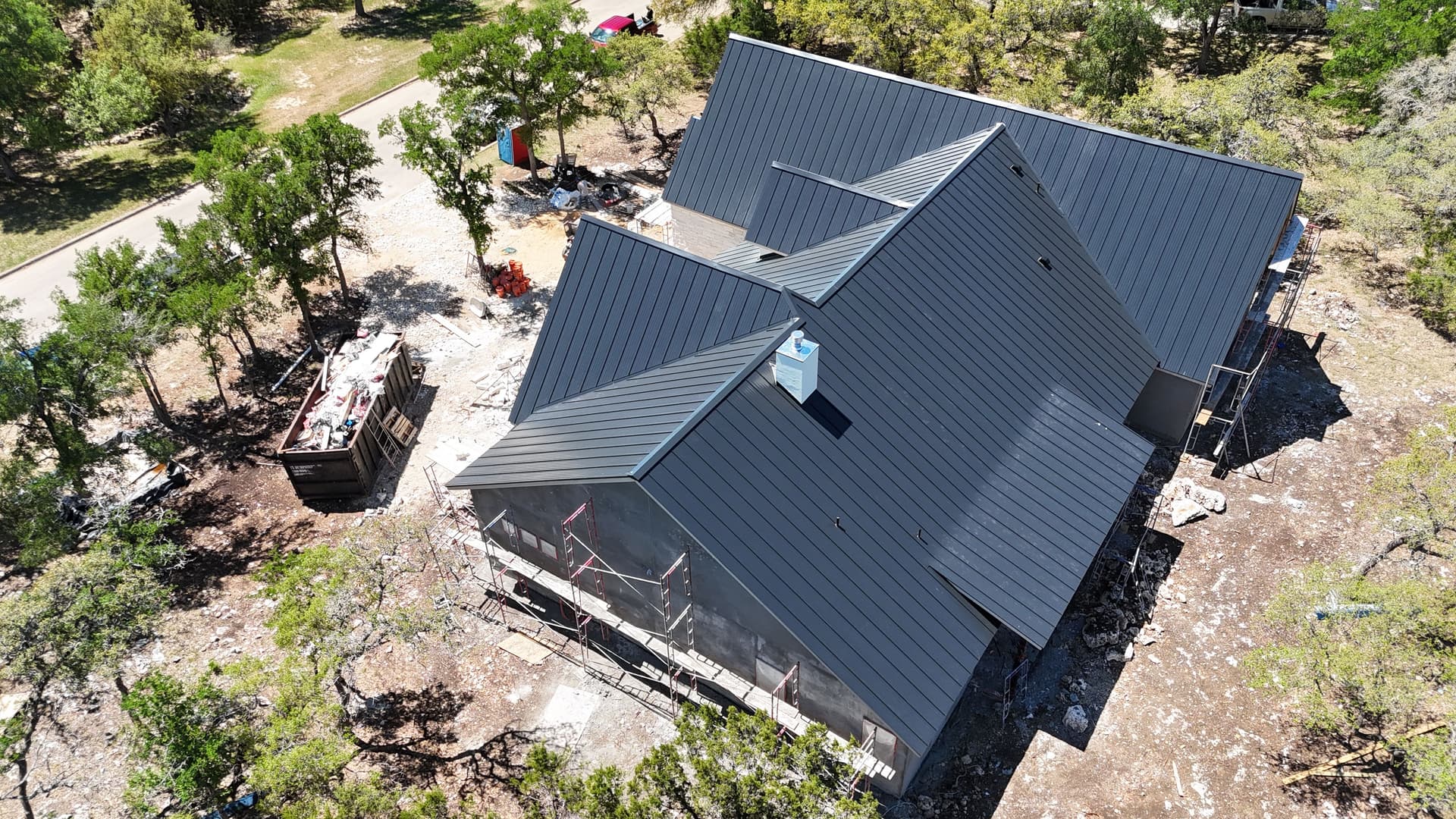 Gallery photos for Matte Black Standing Seam Metal Roof in Fair Oaks Ranch: Image #2