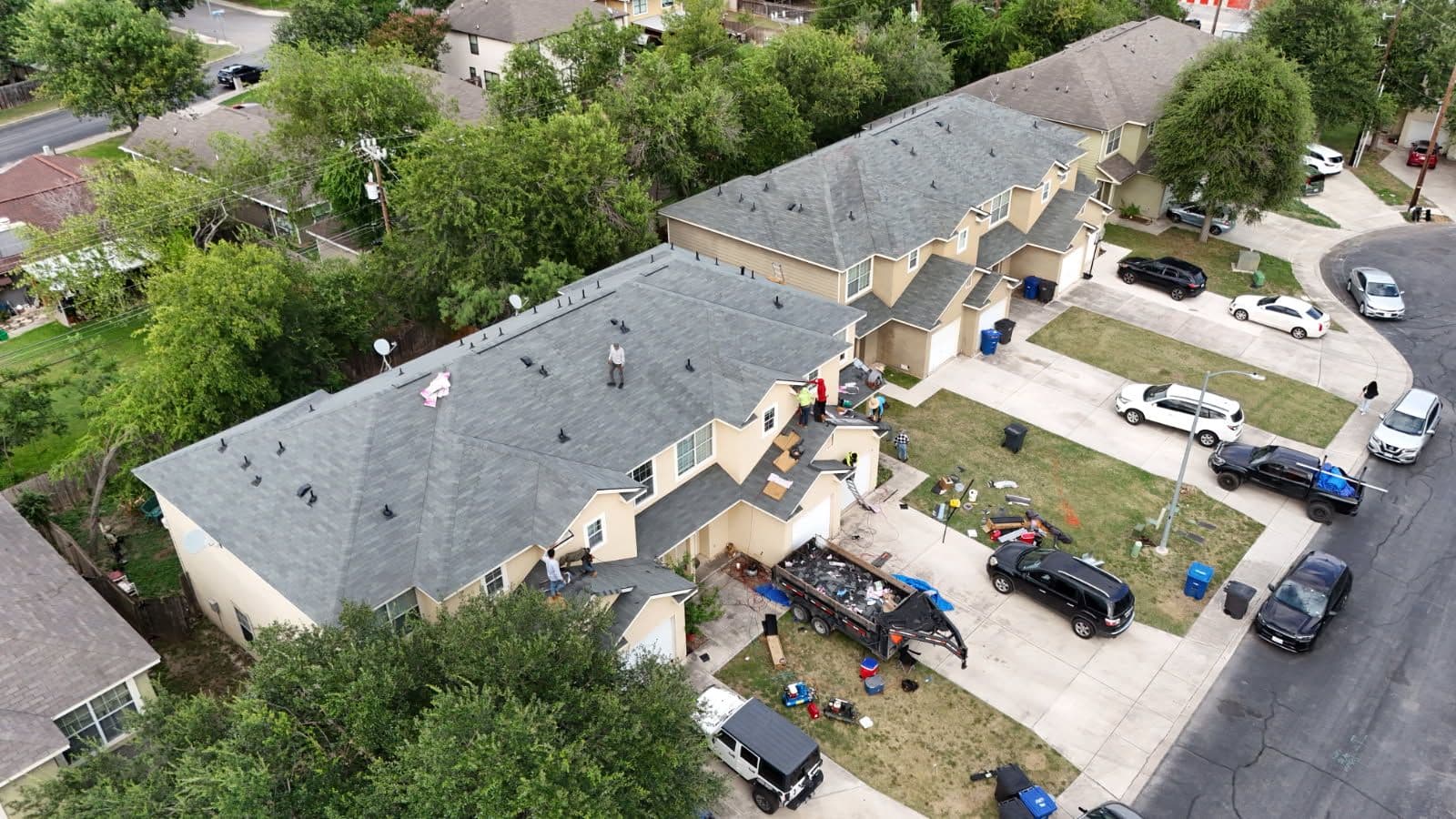 Efficient Roof Replacement for Multi-Unit Properties image